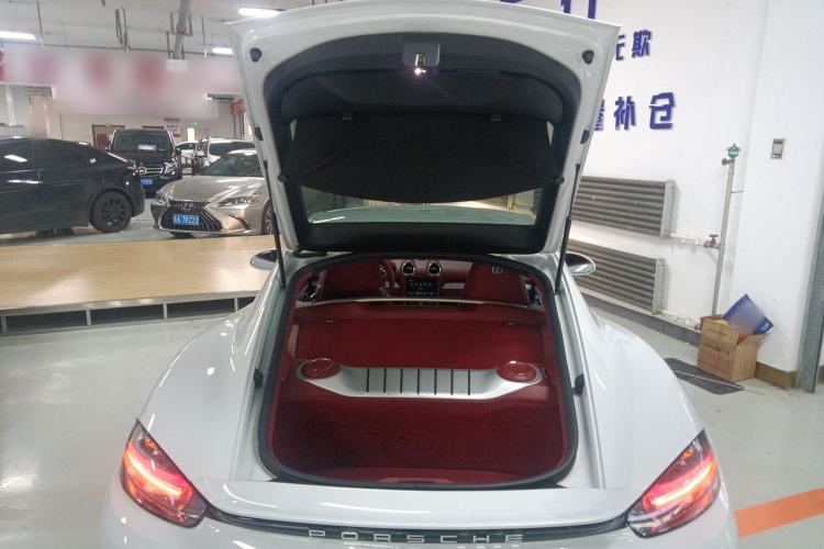 Used Porsche 718 2022 Cayman 2.0T
