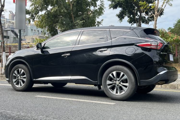 Used Nissan Murano 2021 2.5L XL Two-Wheel Drive Smart Connect Luxury Edition
