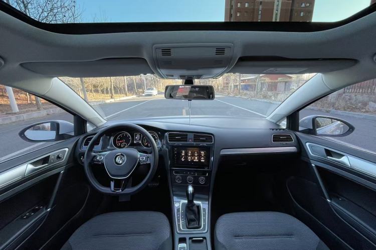 Used Volkswagen Golf 2020 280TSI DSG Comfort Version
