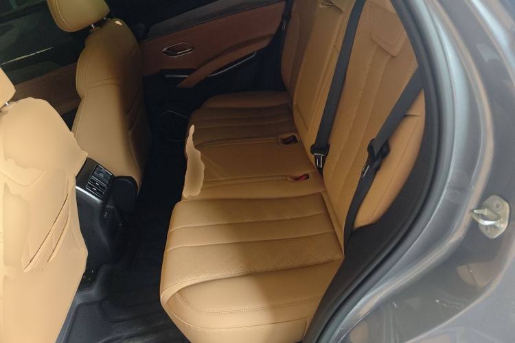 Used BYD Song L DM-i 2024 112 km Leading Edition
