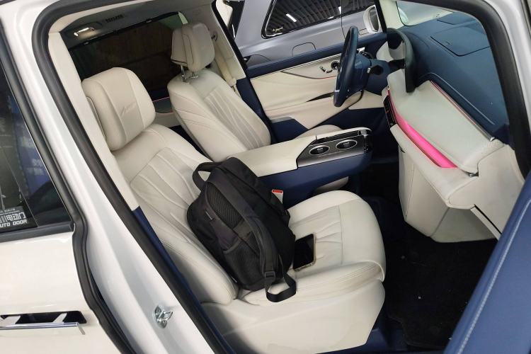 Used Buick GL8 New Energy 2024 Lu Zun Luxury Edition 7-Seater
