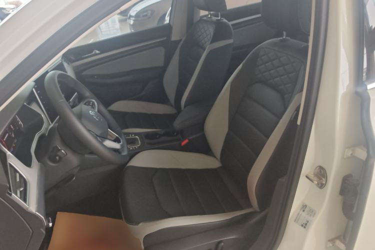 Used Volkswagen Bora 2023 300TSI DSG Prestige Edition
