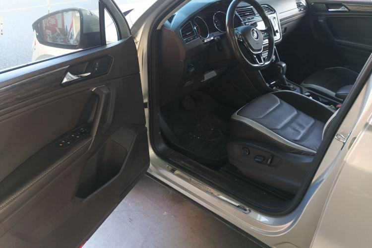 Used Volkswagen Tiguan L 2018 330TSI Automatic Two-Wheel Drive Luxury Edition