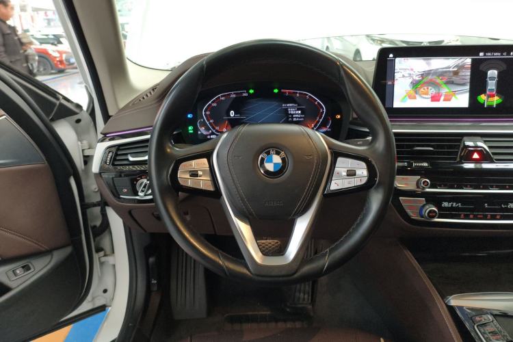 Used BMW 5 Series 2022 Restyled 525Li Luxury Package
