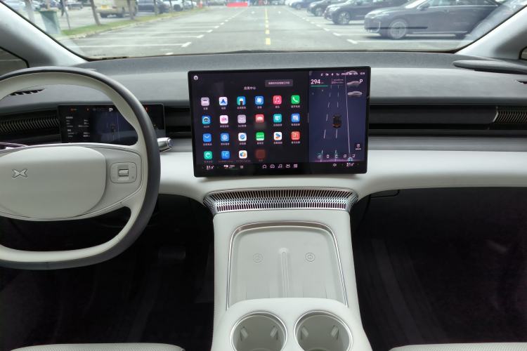 Used XPeng X9 2024 702 Ultra-Long Range Pro
