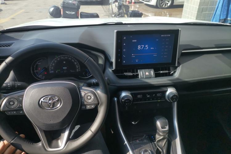 Used Toyota RAV4 2022 Dual-Engine 2.5L E-CVT Four-Wheel Drive Elite Plus Edition
