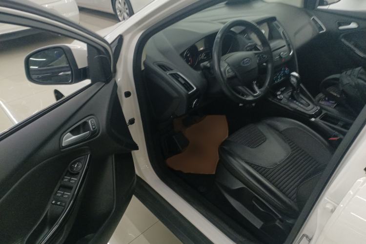 Used Ford Focus 2018 Sedan Classic EcoBoost 180 Automatic Elite Model