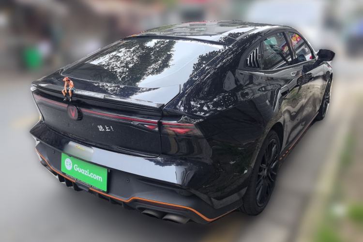 Used Changan UNI-V 2025 Model Third-Generation 2.0T Dynamic Edition