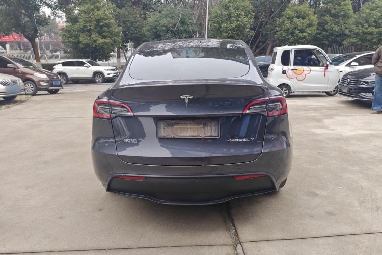 Used Tesla Model Y 2021 Long-Range All-Wheel-Drive Version