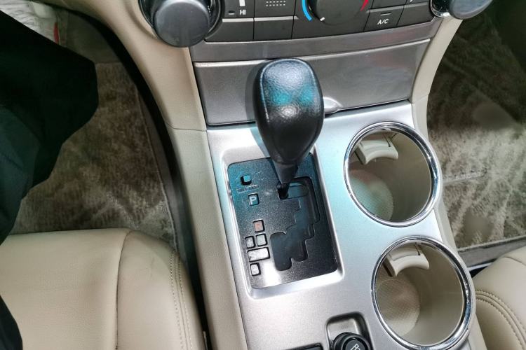 Used Toyota Highlander 2012 2.7L 2WD 5-Seater Elite Edition
