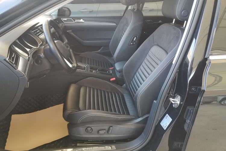 Used Volkswagen Magotan 2020 330TSI DSG Leading Model
