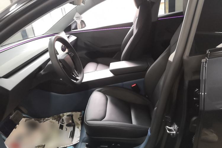 Used Tesla Model 3 2025 Rear-Wheel-Drive Version
