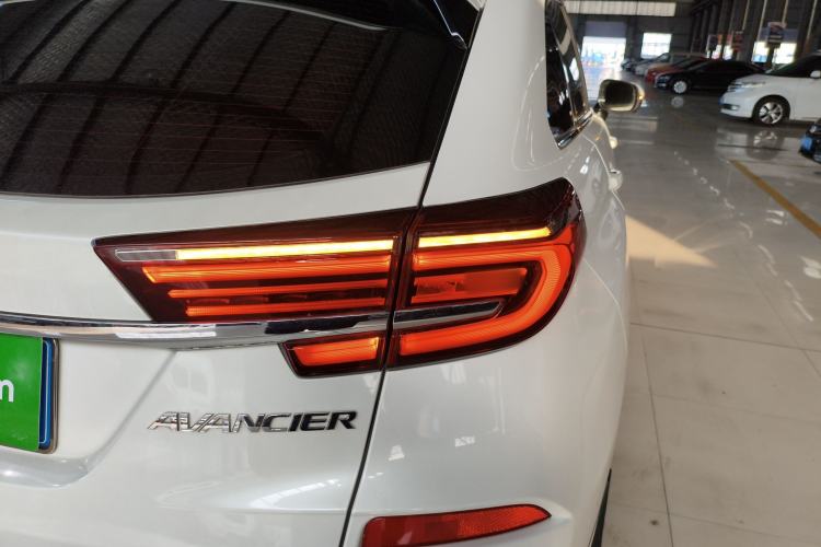 Used Honda Avancier 2022 240TURBO Two-Wheel-Drive Limited-Edition Commemorative Version
