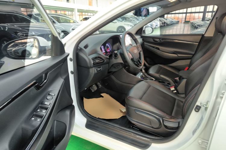 Used Hyundai Celesta 2018 1.6L Automatic GL Enjoyment Edition China VI compliant