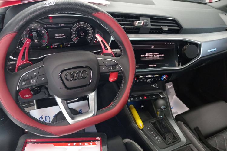 Used Audi Q3 2024 40 TFSI Fashion Dynamic Model
