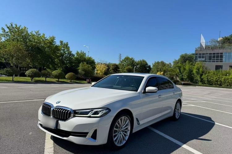 Used BMW 5 Series 2022 Second Facelift 530Li Luxury Edition Premium Package
