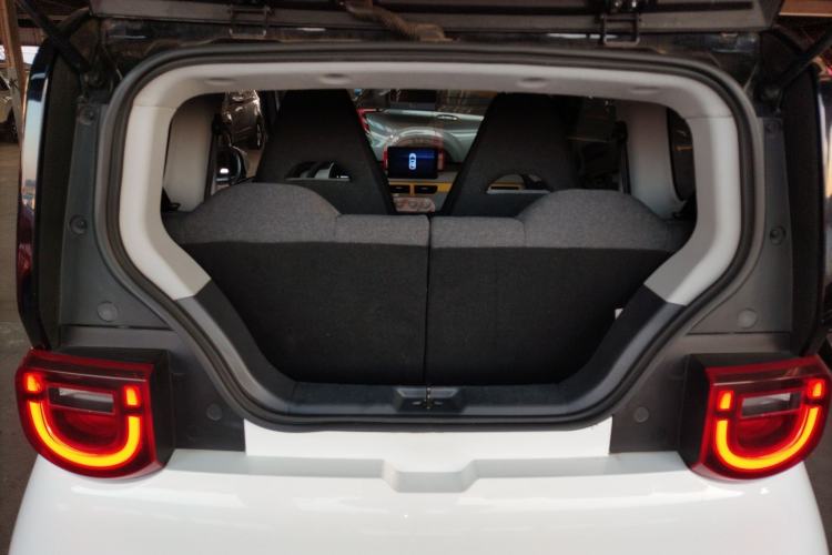 Used Chery QQ Ice Cream 2022 170km Sundae Phosphate Lithium-Ion