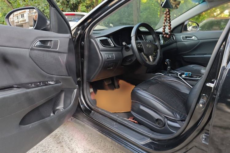 Used Hyundai Mistra 2016 1.8L Automatic Smart GLS
