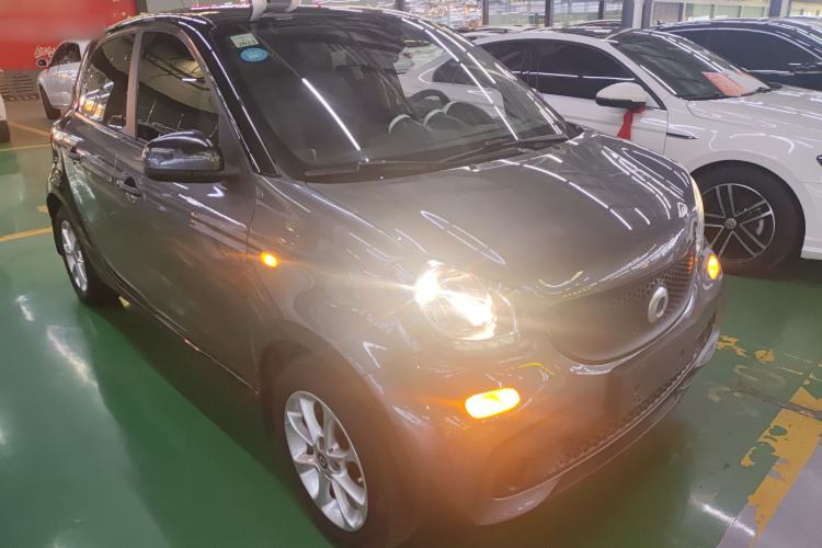 Used  forfour 2016 1.0L 52 kW Dynamic Edition
