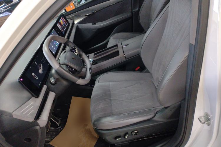 Used VOYAH PASSION 2023 Four-Wheel Drive Flagship Edition