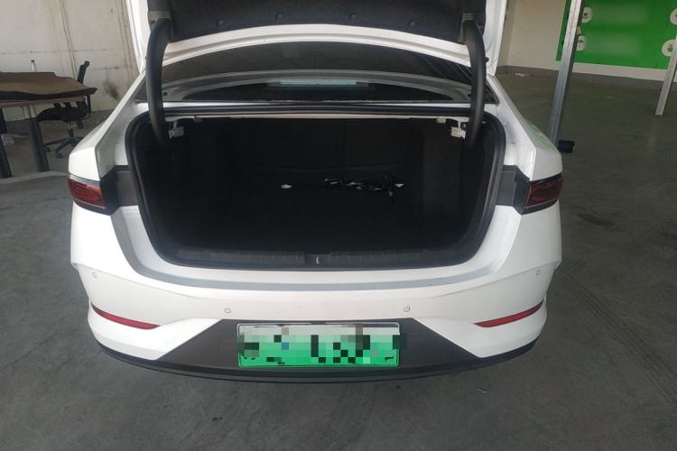 Used BYD Qin PLUS 2025 DM-i Smart Drive 55KM Leading Model
