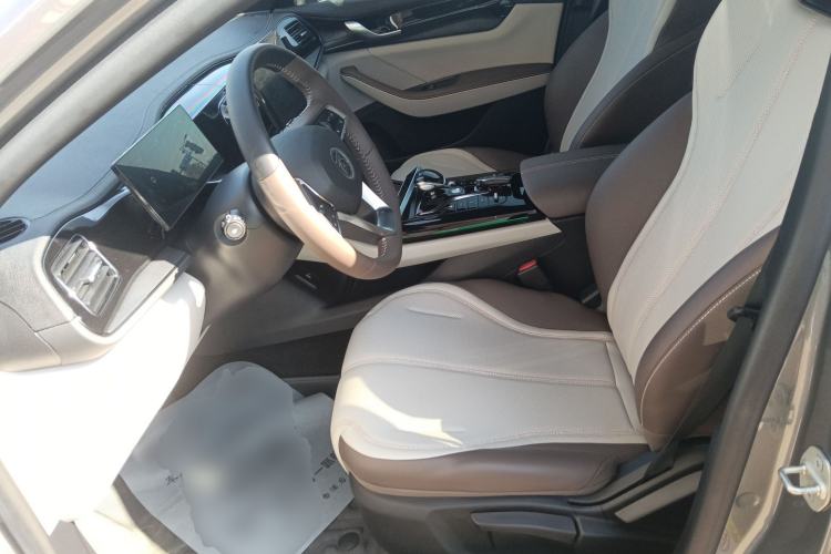 Used BYD Qin PLUS 2024 HONOR Edition DM-i 55KM Leading Model
