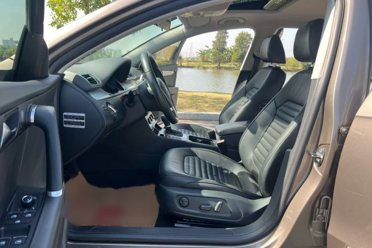 Used Volkswagen Magotan 2013 1.8TSI Premier Model
