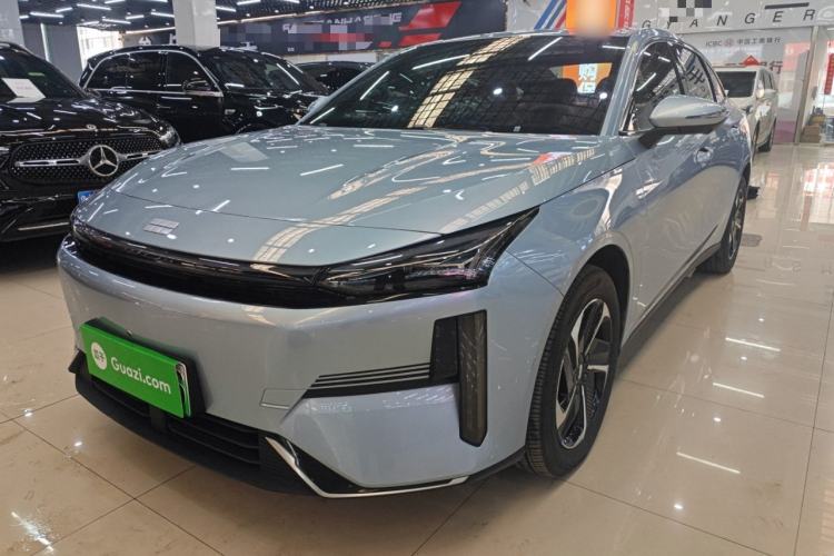 Used  L6 2025 EM-i 140km Starship Edition