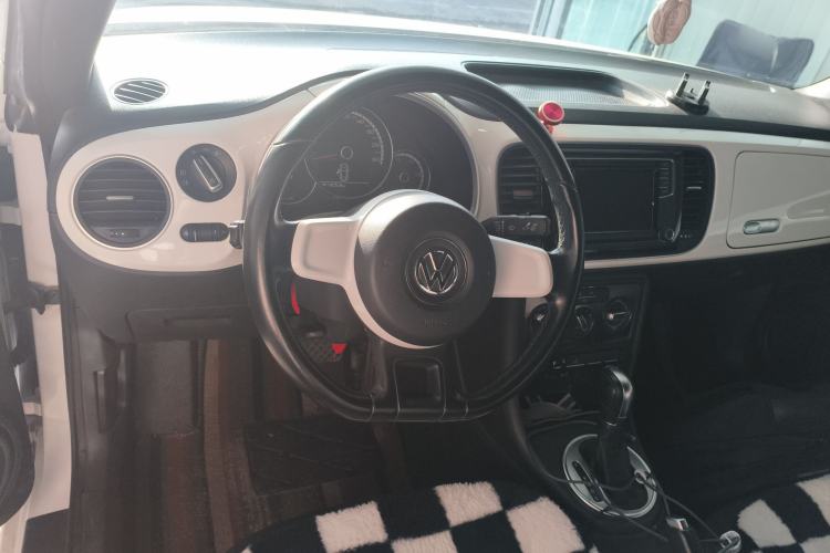 Used Volkswagen Beetle 2015 280TSI
