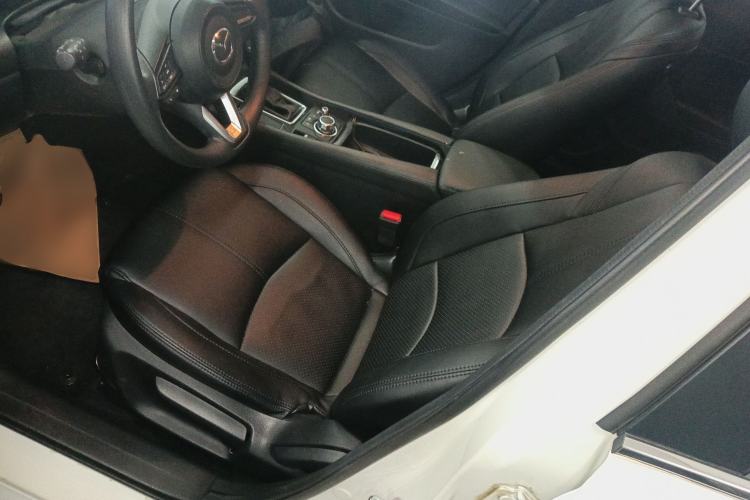 Used Mazda Mazda 3 Axela 2017 Hatchback 1.5L Automatic Luxury Model Emission Standard China V
