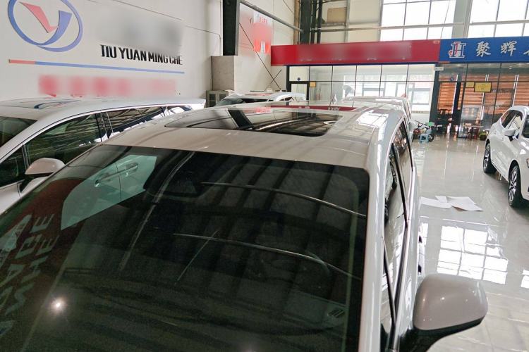 Used Denza D9 2022 DM-i 945 Luxury Model
