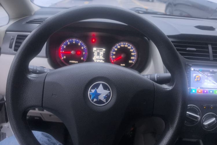 Used Venucia R50 2016 1.6L Automatic Elite Edition
