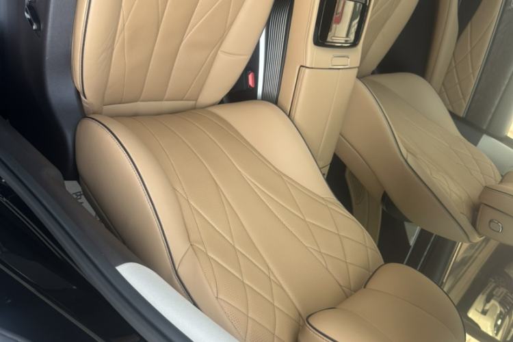 Used Denza D9 2024 DM-i 980 Four-Wheel Drive Prestige Model
