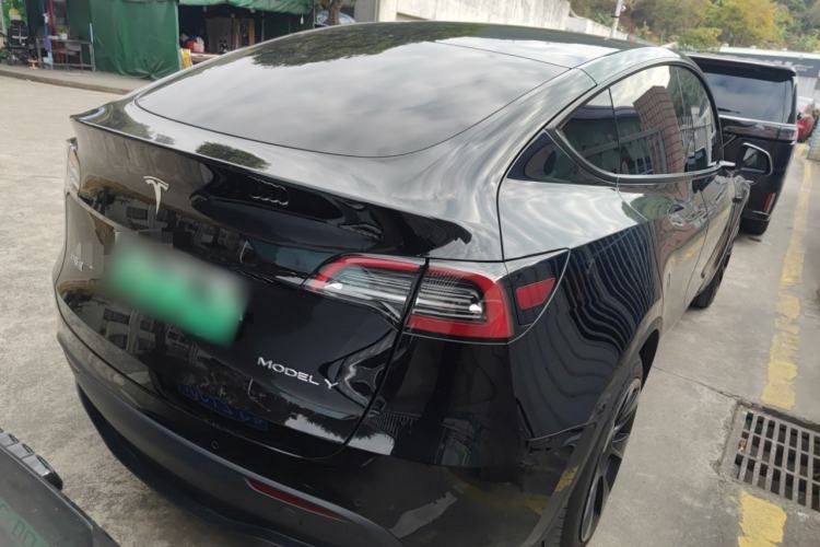 Used Tesla Model Y 2023 Rear-Wheel-Drive Version