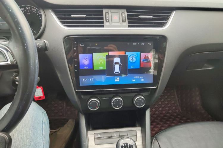 Used Skoda Octavia 2017 1.6L Manual Smart Drive Edition
