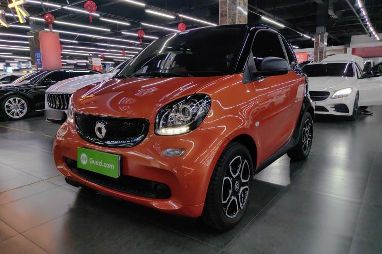 Used  fortwo 2019 0.9T 66kW Hardtop Wind Power Edition China VI
