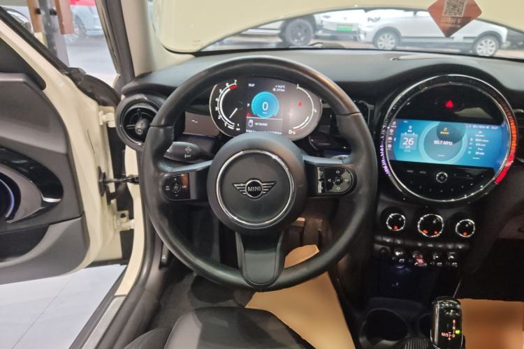 Used MINI MINI 2022 1.5T COOPER Classic Edition Five-Door Version