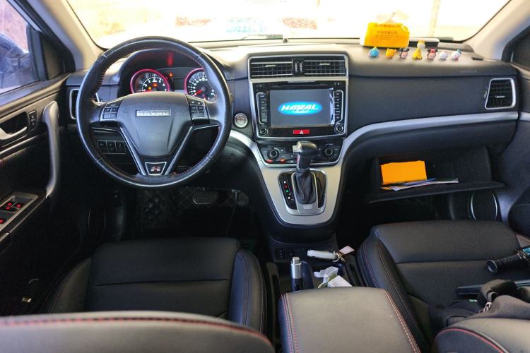 Used Haval H6 2015 Sport Edition 1.5T Automatic Two-Wheel Drive Luxury Model