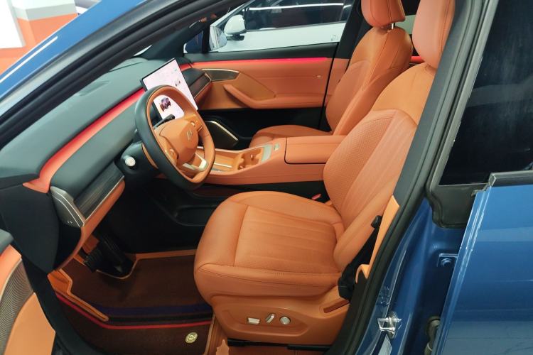 Used ONVO L60 2024 60 kWh All-Wheel Drive
