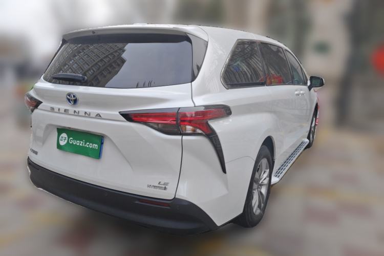 Used Toyota Sienna 2023 2.5L Hybrid Comfort Edition