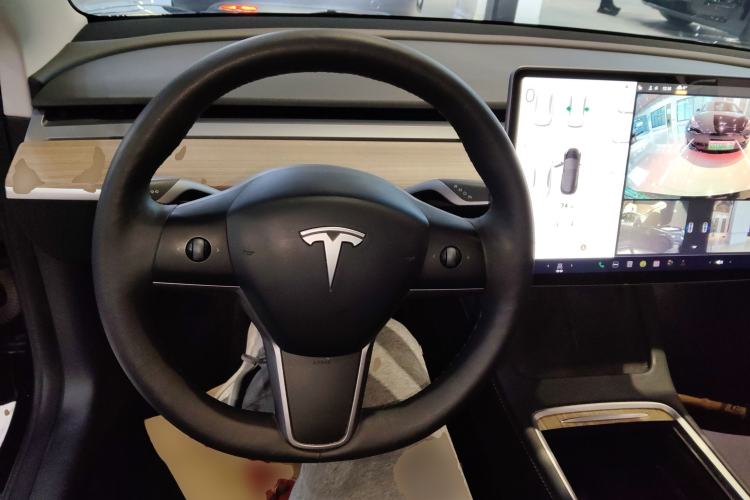 Used Tesla Model 3 2021 Revised Version II – Performance High-Performance All-Wheel-Drive Edition
