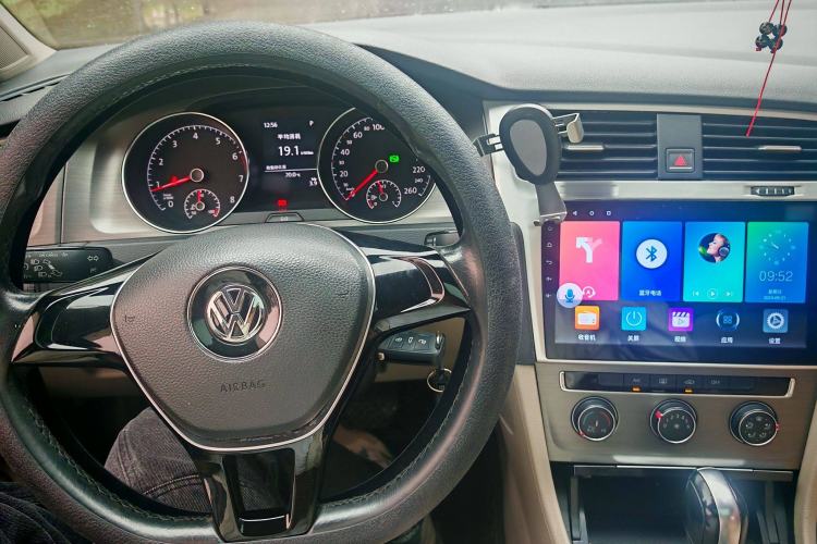 Used Volkswagen Golf 2015 1.6L Automatic Comfort Model
