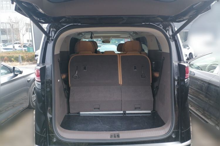 Used Denza D9 2022 DM-i 970 Four-Wheel Drive Flagship Model
