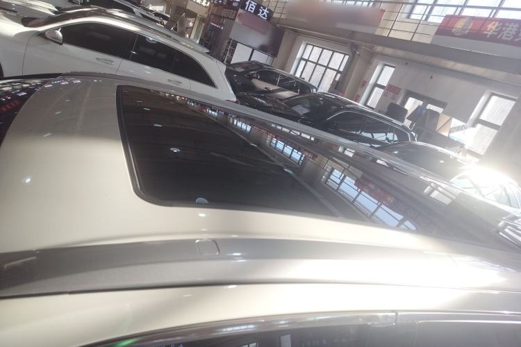 Used Toyota Highlander 2018 2.0T Four-Wheel Drive Luxury Edition 7 Seats China V Emission Standard
