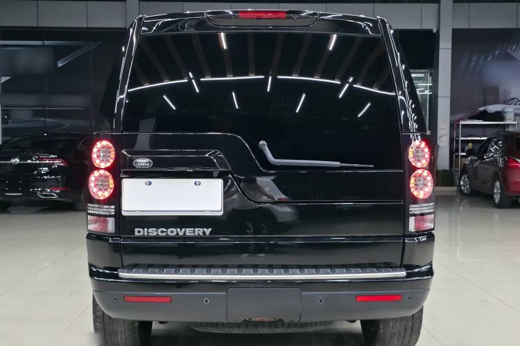 Used Land Rover Discovery 2016 3.0 SC Obsidian Black Heritage Edition SE
