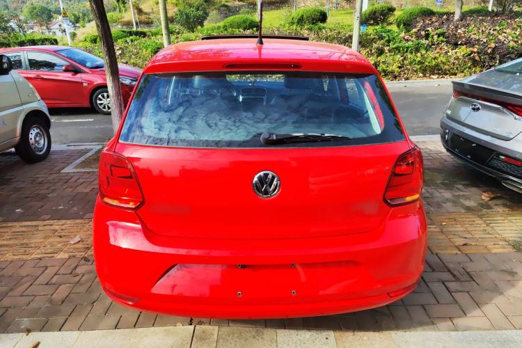 Used Volkswagen Polo 2016 1.6L Automatic Comfort Model