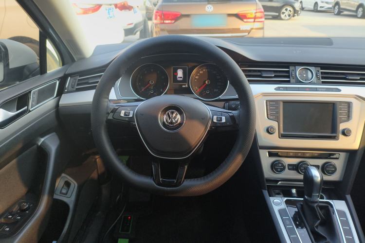 Used Volkswagen Variant 2017 280TSI Two-Wheel-Drive Comfort Edition