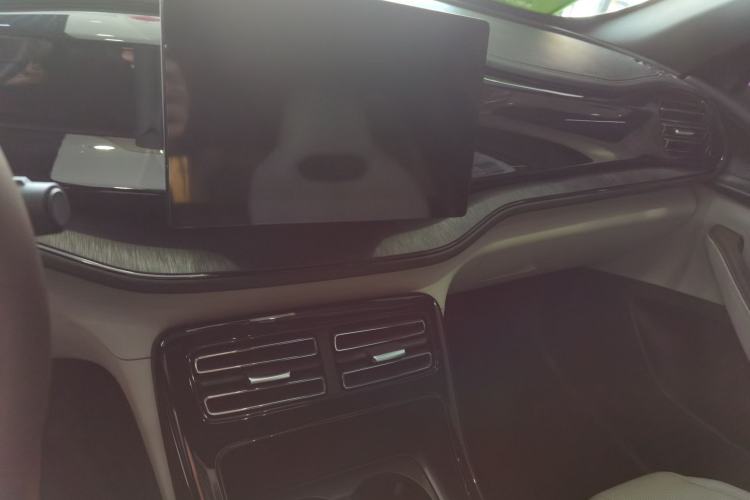 Used BYD Qin PLUS 2024 HONOR Edition DM-i 55KM Leading Model
