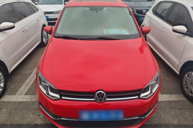 Used Volkswagen Polo 2016 1.6L Automatic Comfort Model
