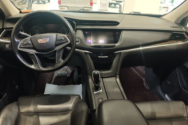 Used Cadillac XT5 2018 25T Luxury Model
